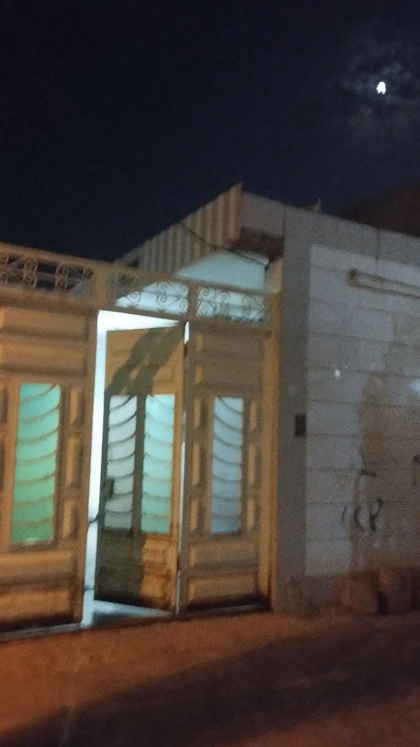 خونه ۱۲۰ متری بالا آزاد