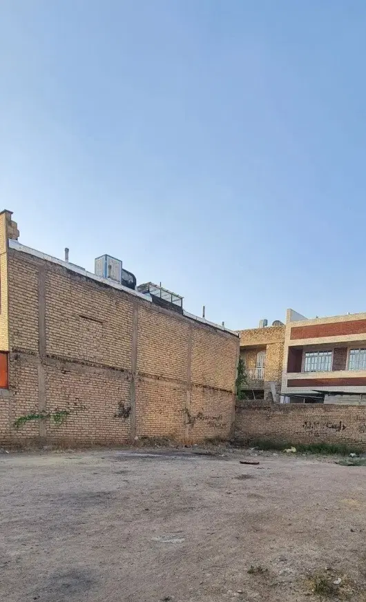 زمین مسکونی