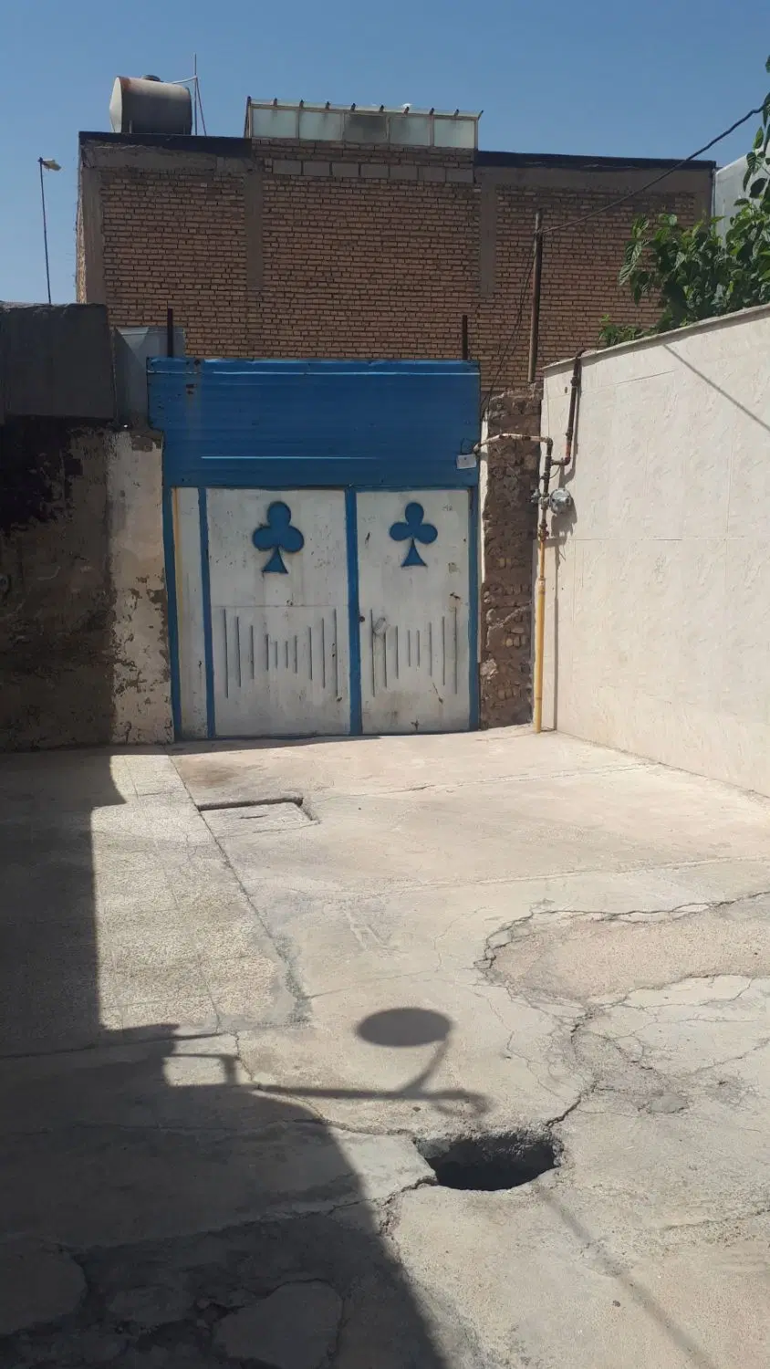 رهن خونه حیاط دار