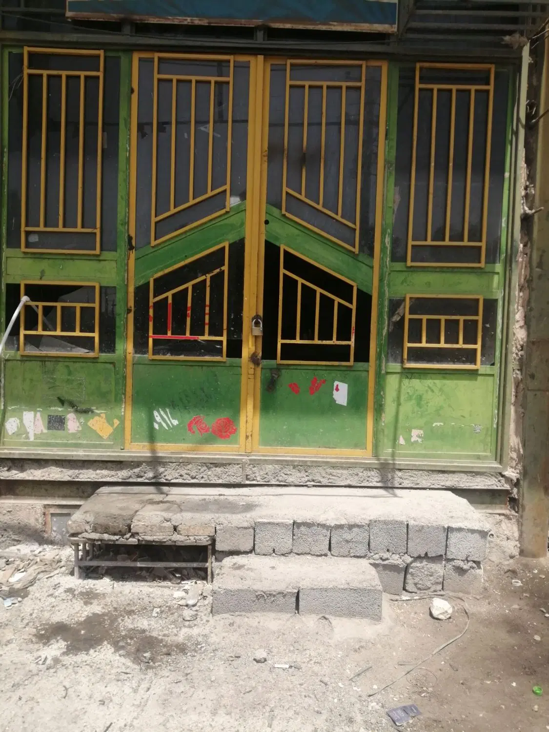 یک باب مغازه اجاره داده میشود