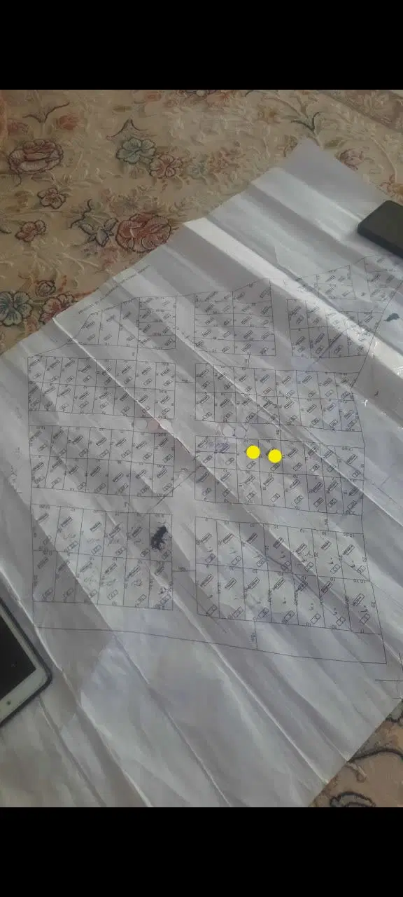 یک عدد قبر دو طبقه صالحین 3