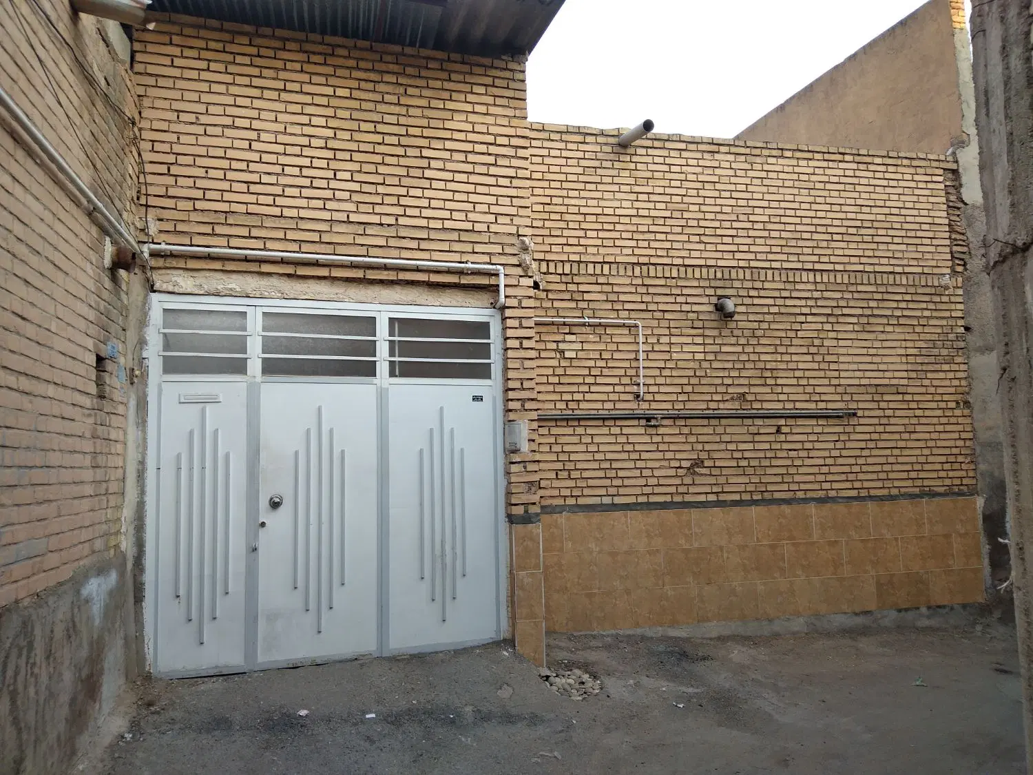 ویلایی ماشین رو مرکز شهر