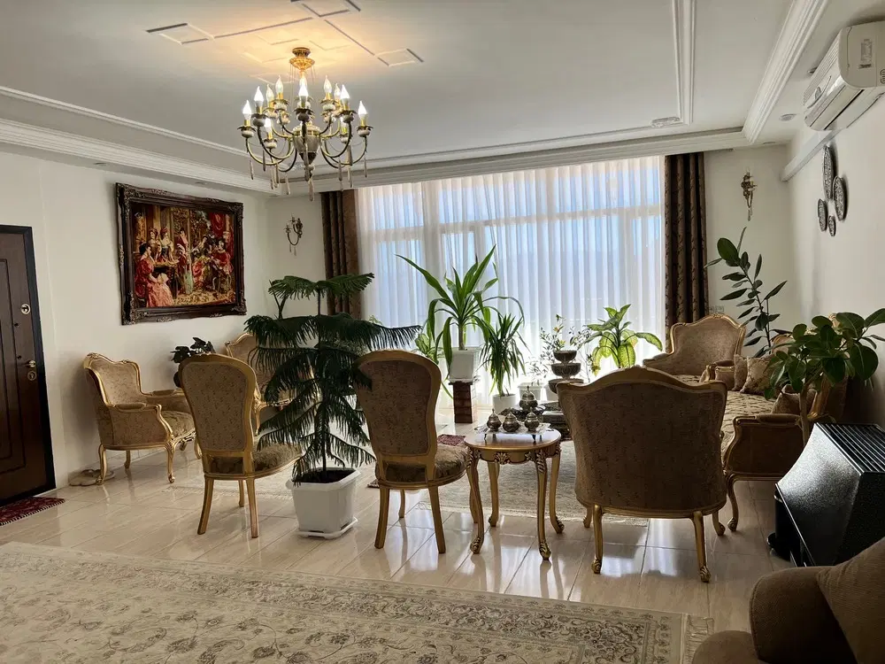 خانه سه طبقه لوکس
