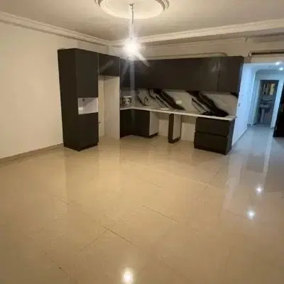 واحد 100متزی کسری 2.        خانم نفیسی