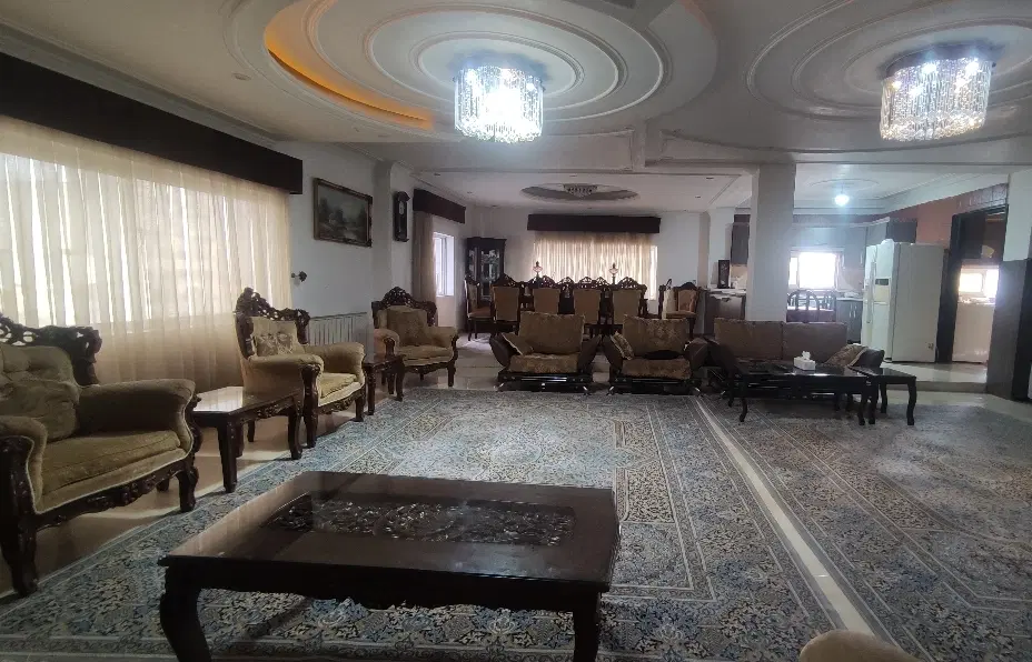 فروش آپارتمان ۲۰۰ متری در کوچه برند آمل