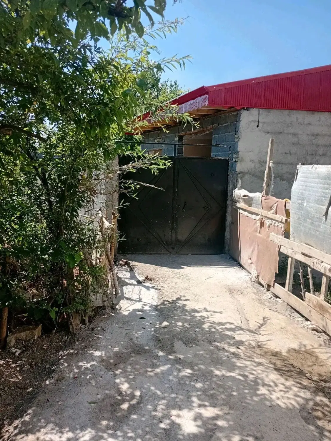 ویلایی ۸۳ متری یخسازی نیمه کاره