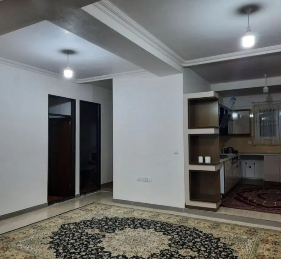۶۰ متری کیانپارس  قیمت کاسبی