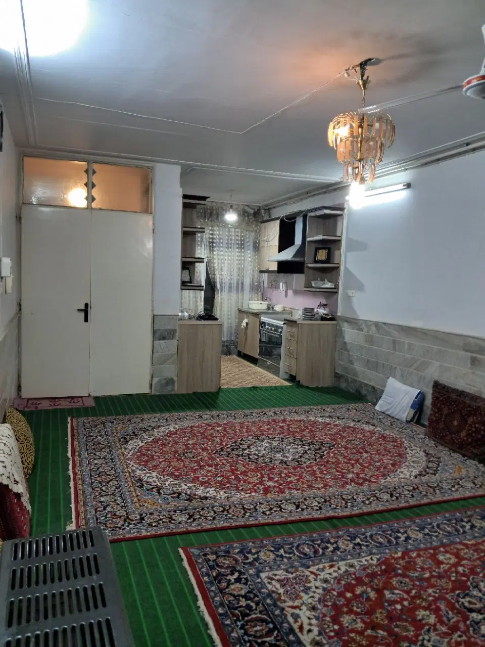 خانه فروشی سه طبقه مجزا