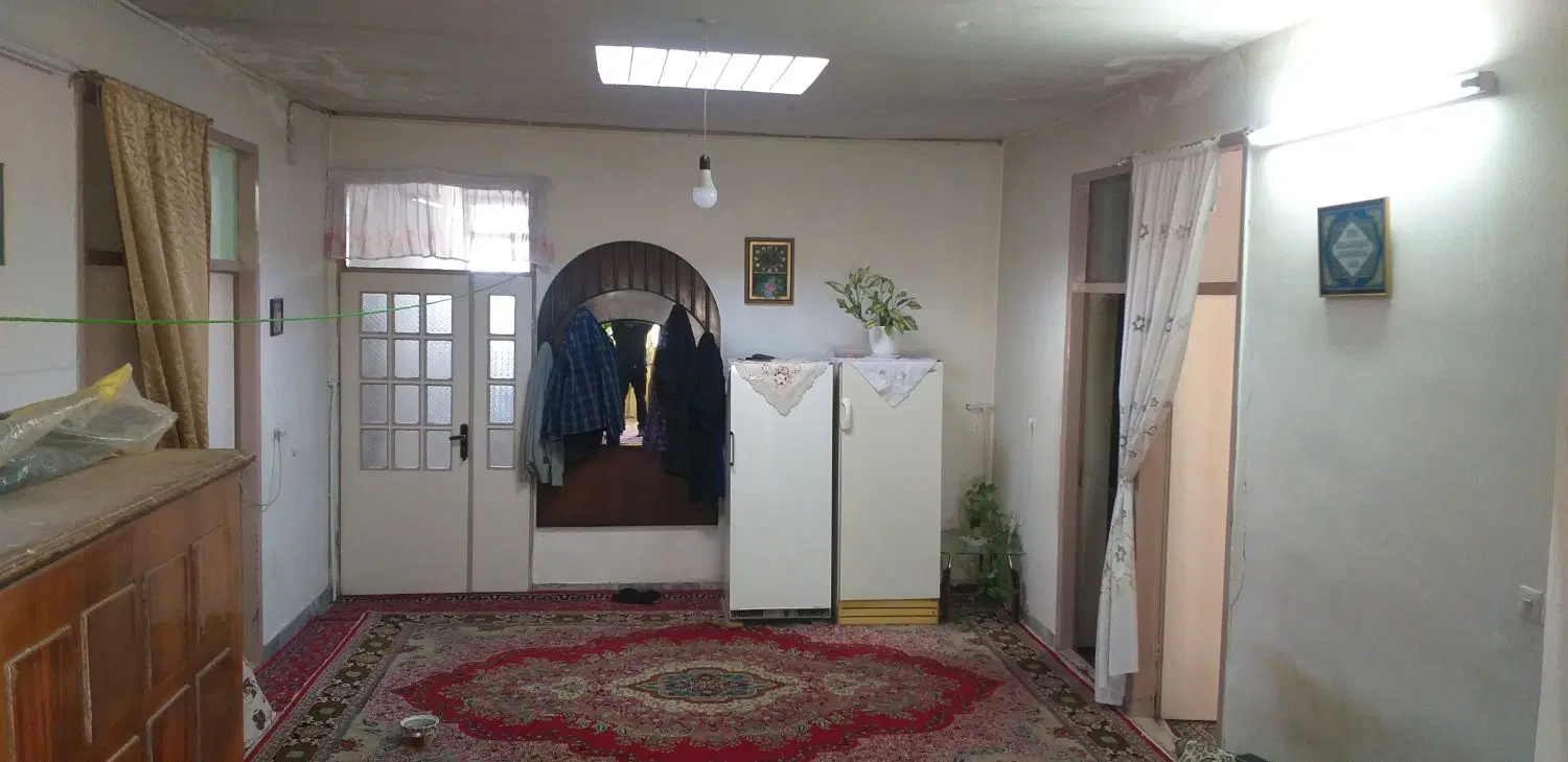 یک باب منزل دو ممر ۲۵۰ متر