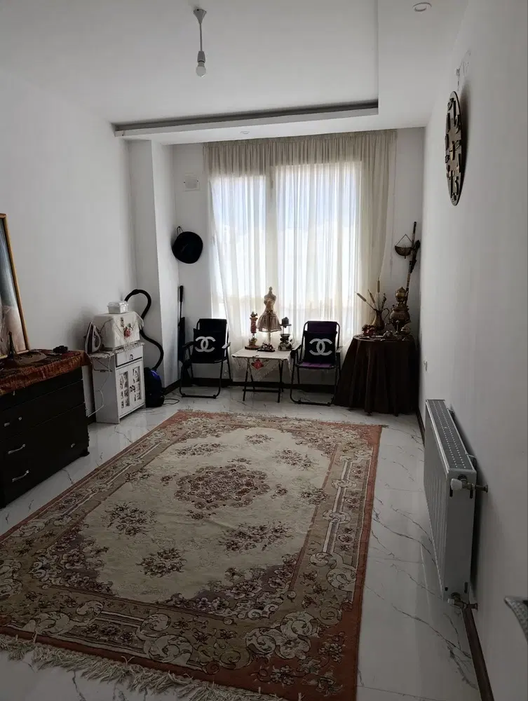 آپارتمان تک واحدی ۱۹۰ متری
