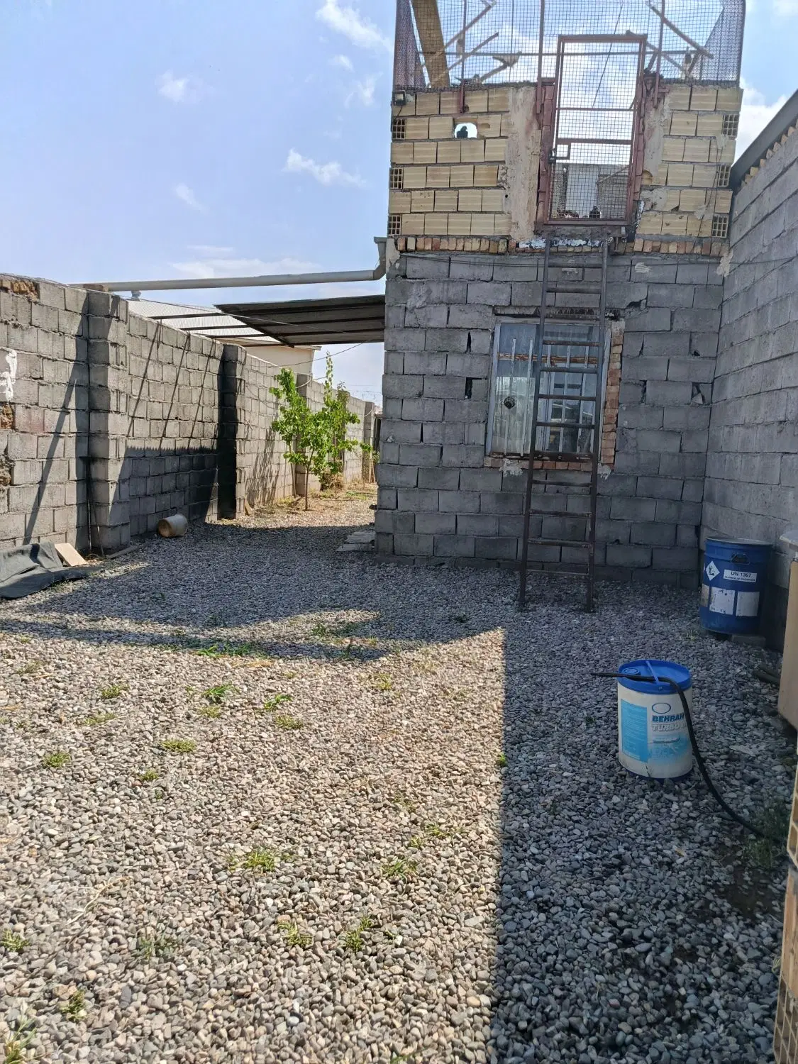 باغ داری آب برق