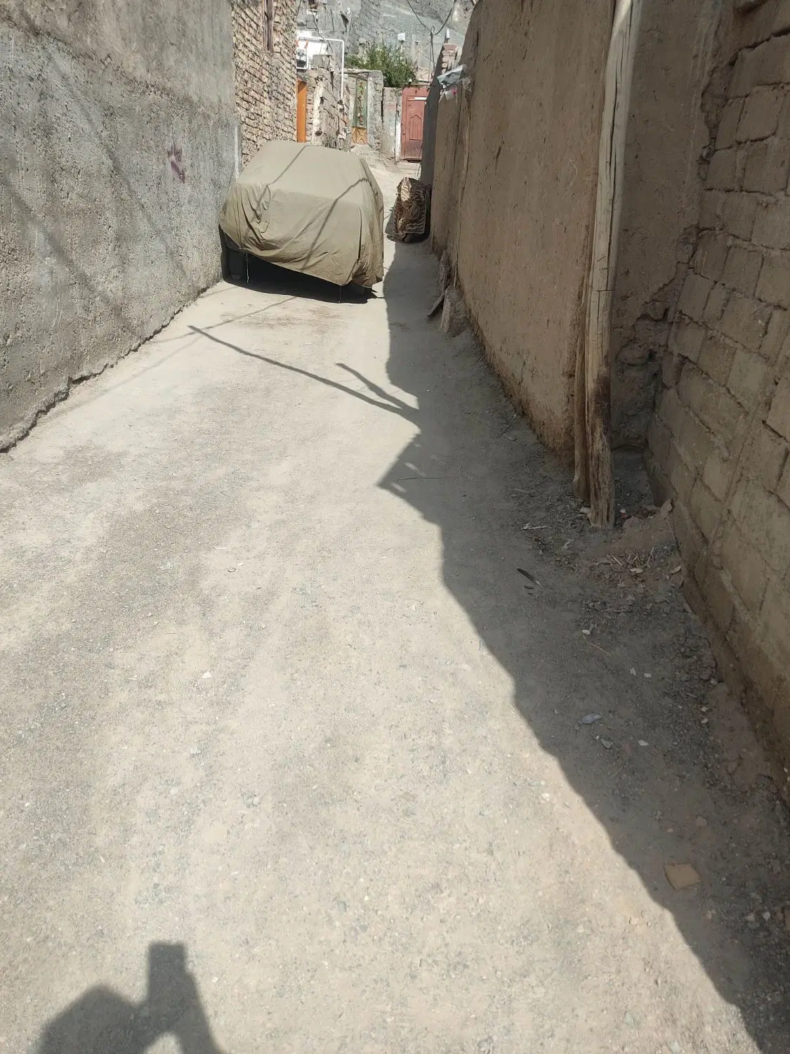 زمین کلنگی