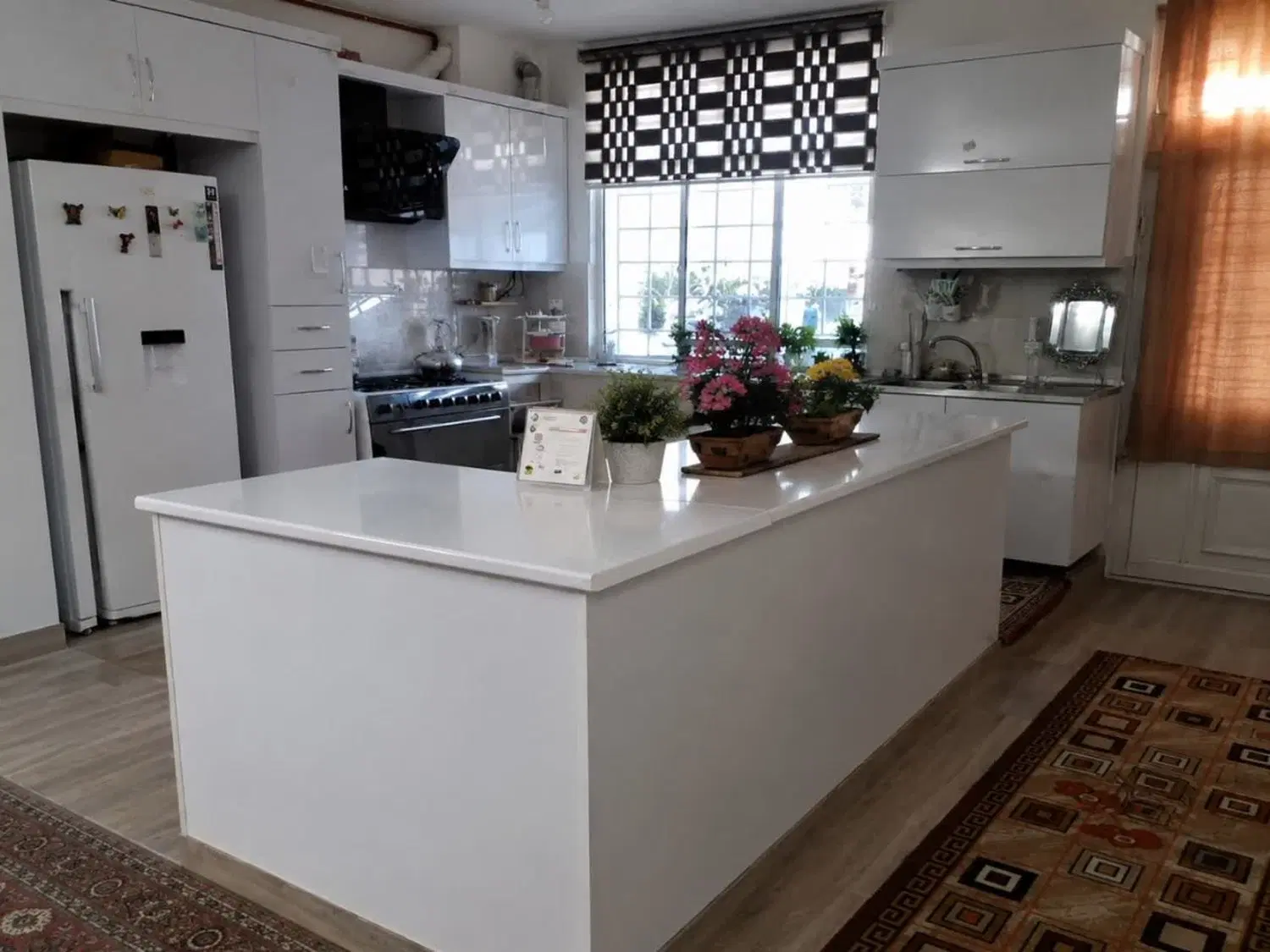 اجاره آپارتمان  منزل آباد