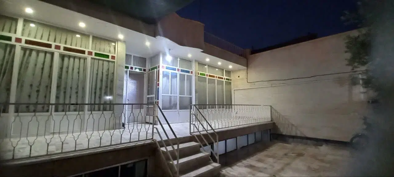 منزل ویلایی ۲۲۰ متر