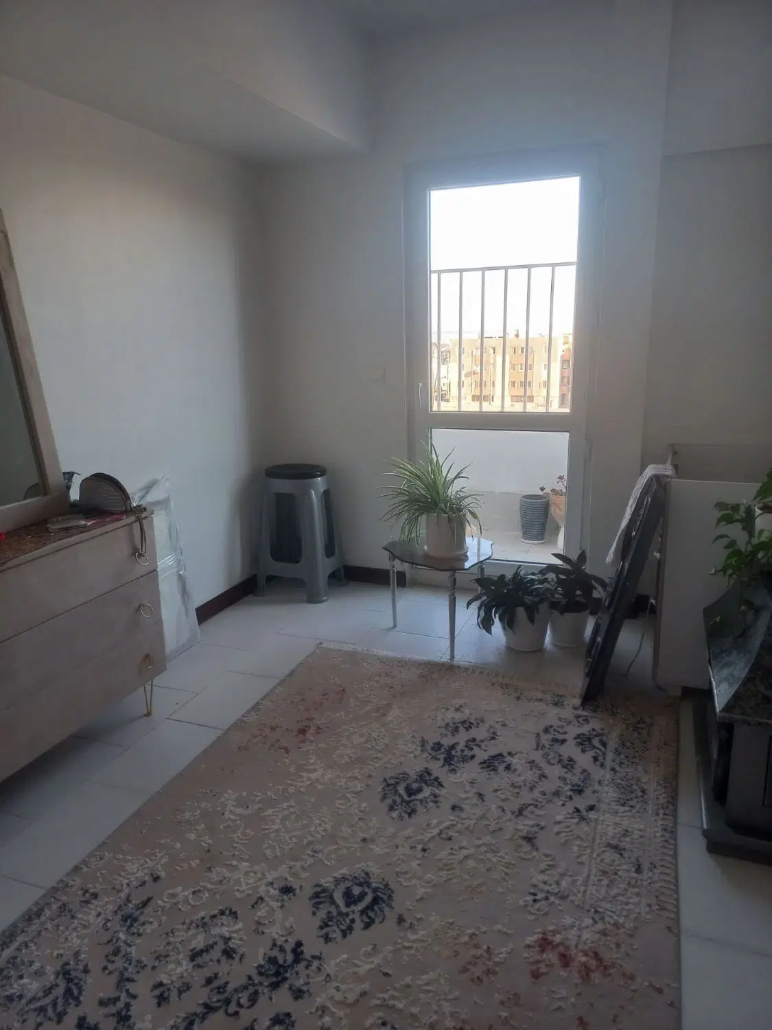 فروش واحد مسکونی در شهرک امید ملارد فاز ۴