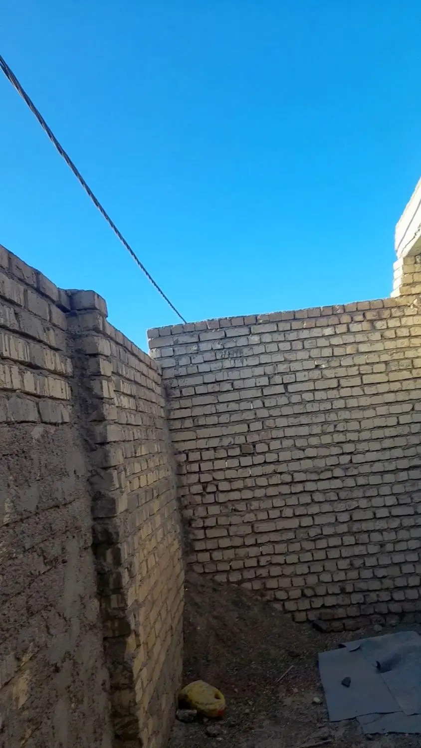 خانه نیمه کاره ۶۰متری