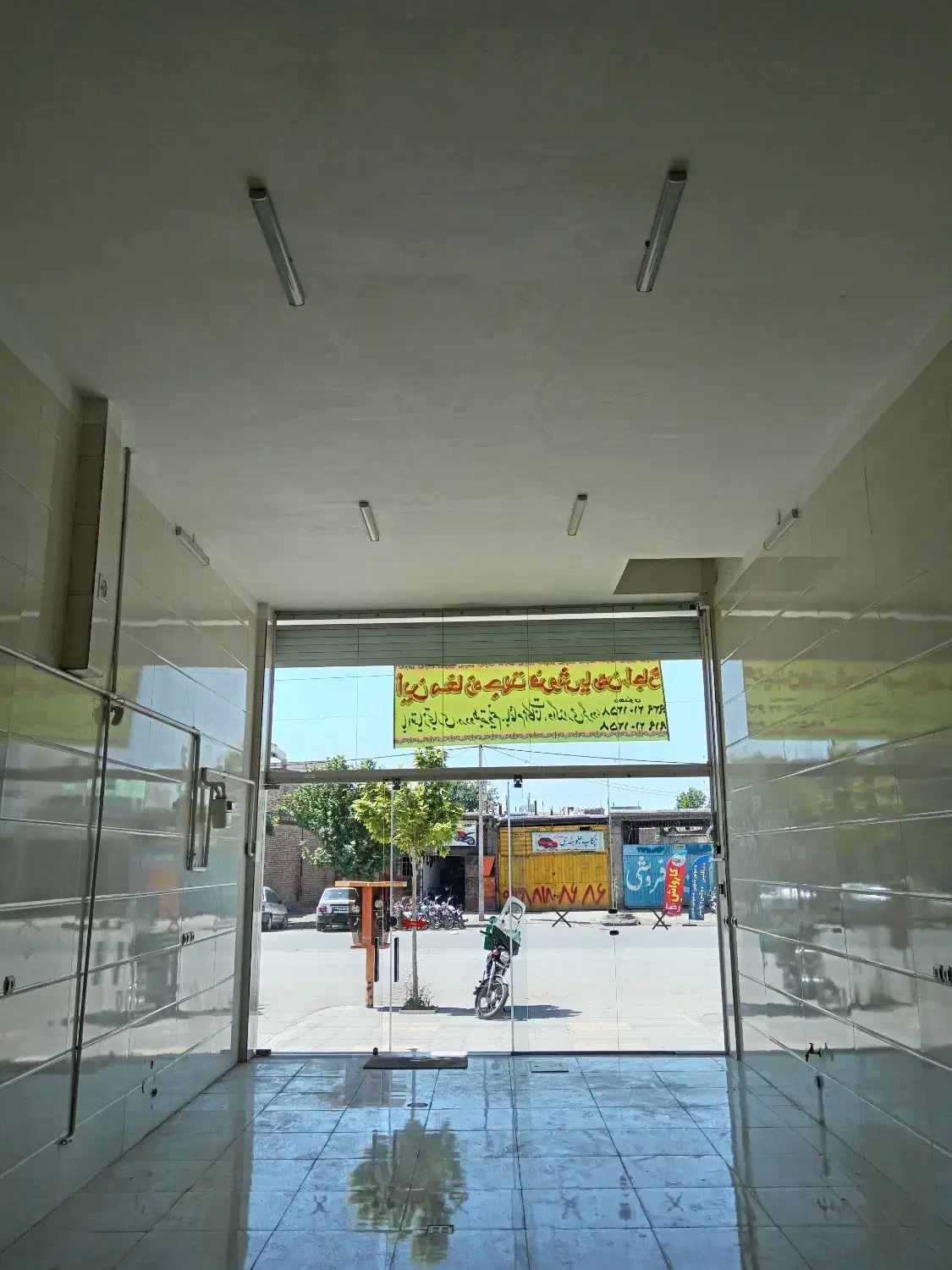 مغازه تجاری دائم با تمام امکانات سند دار نو ساز