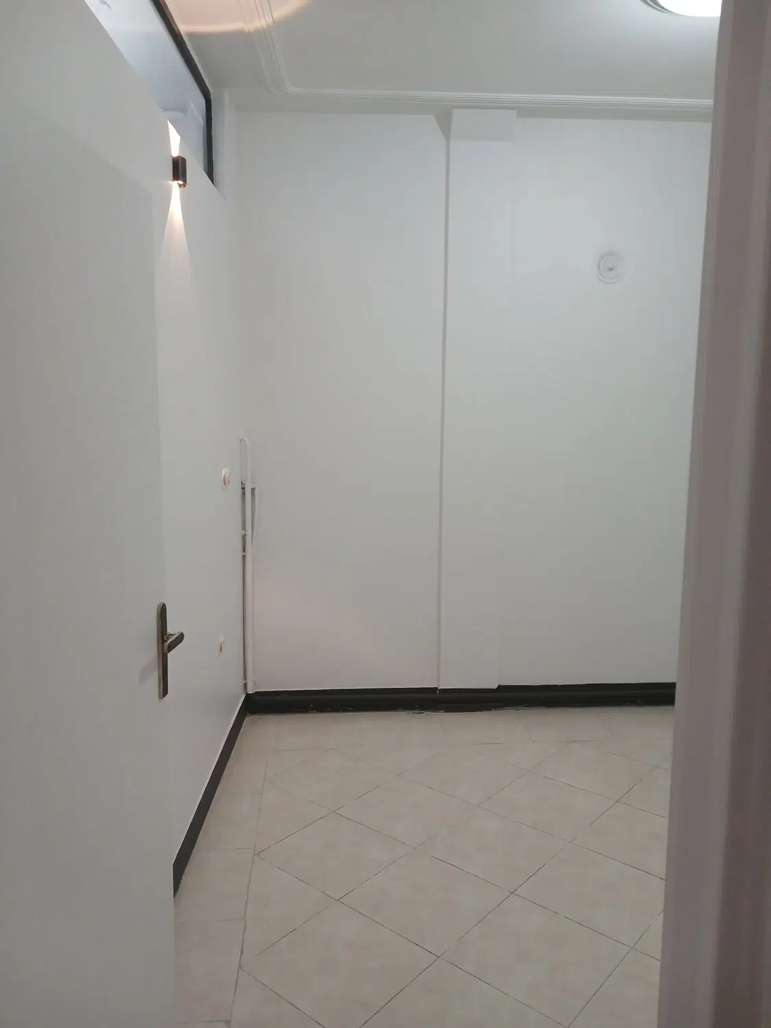 (( آپارتمان مناسب دفتر کار مطب آرایشگاه و  ))