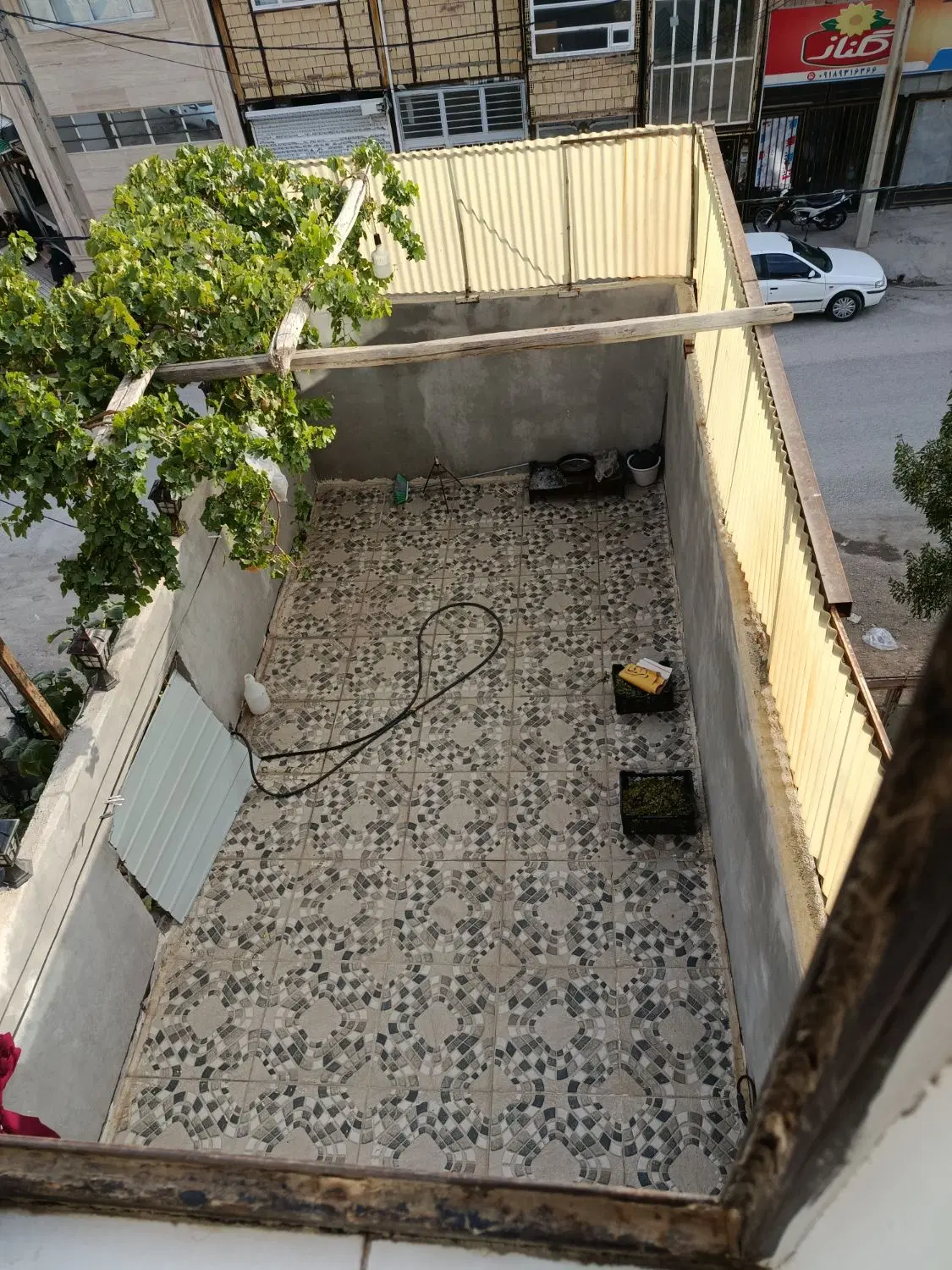 فروش خانه سه طبقه 160 متری با مغازه تنگه ظفر تکاور