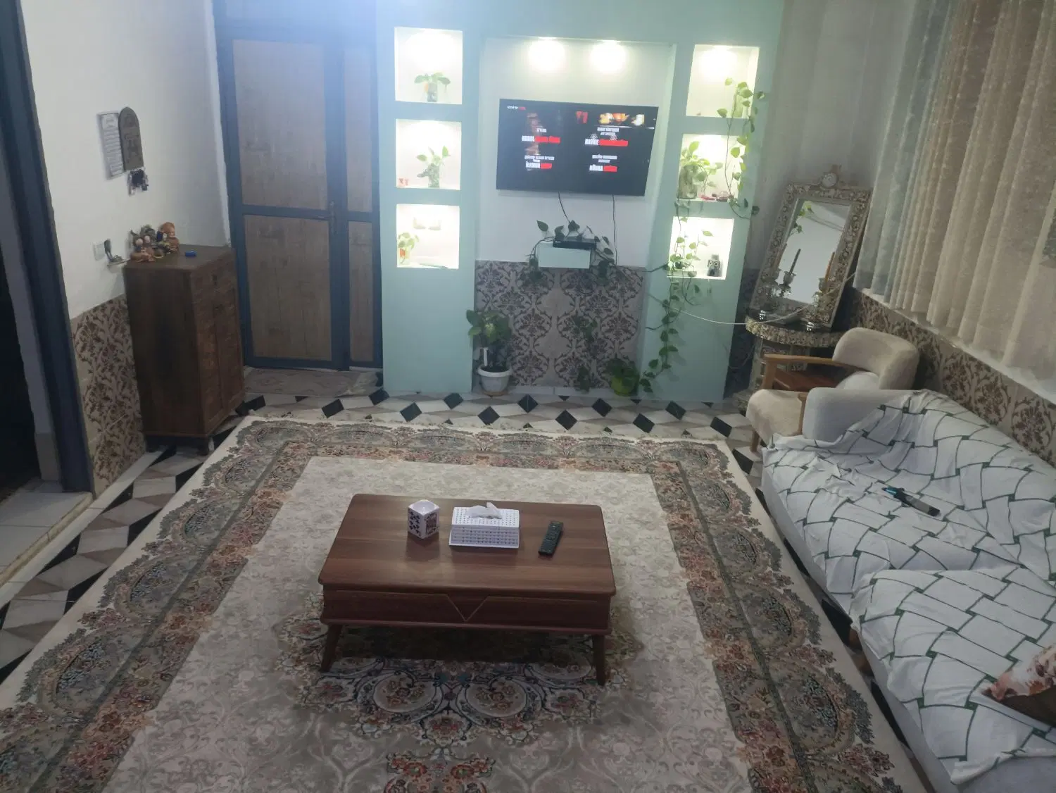 خانه طبقه دوم