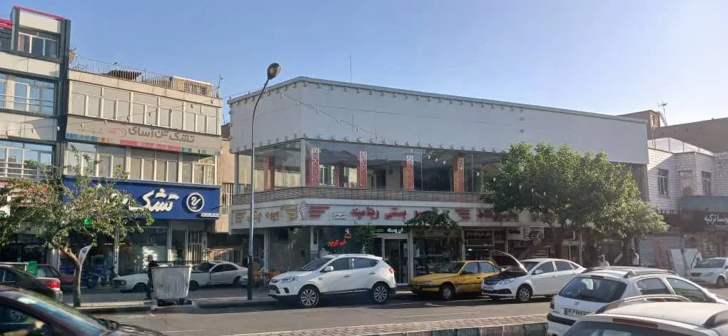 فروش یا اجاره واحد تجاری خاص با روف‌گاردن اختصاصی