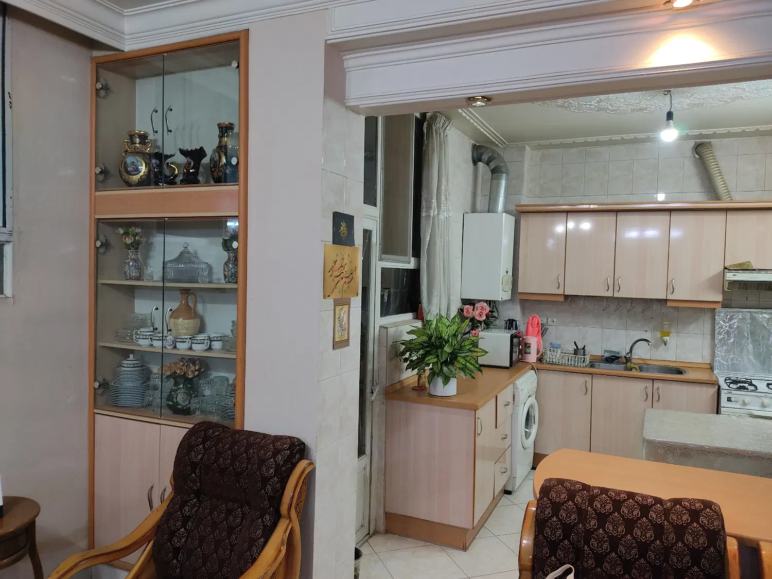 آپارتمان ۸۷ متری تک واحدی خیابان کاشانی