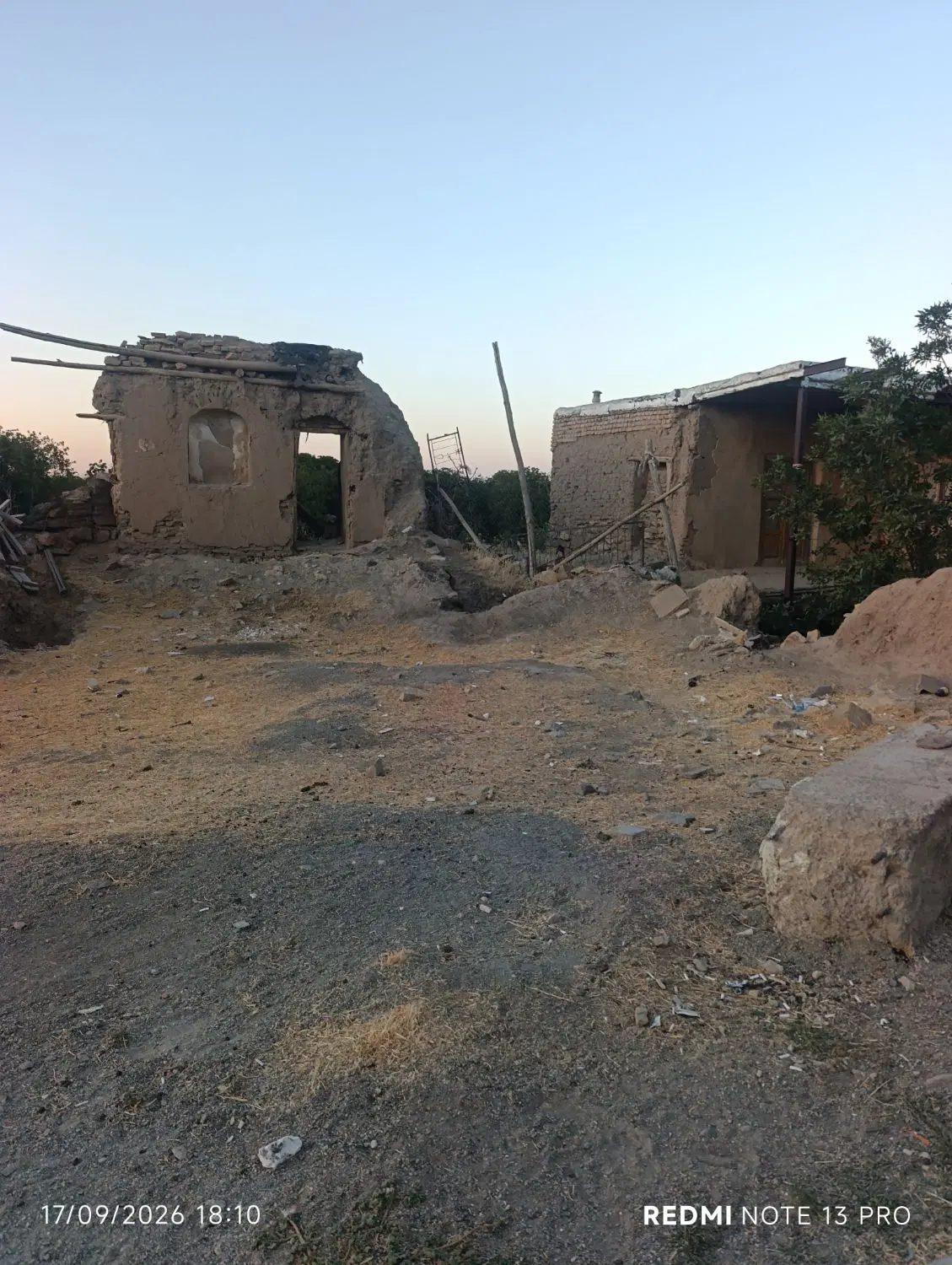 زمین مسکونی تجاری