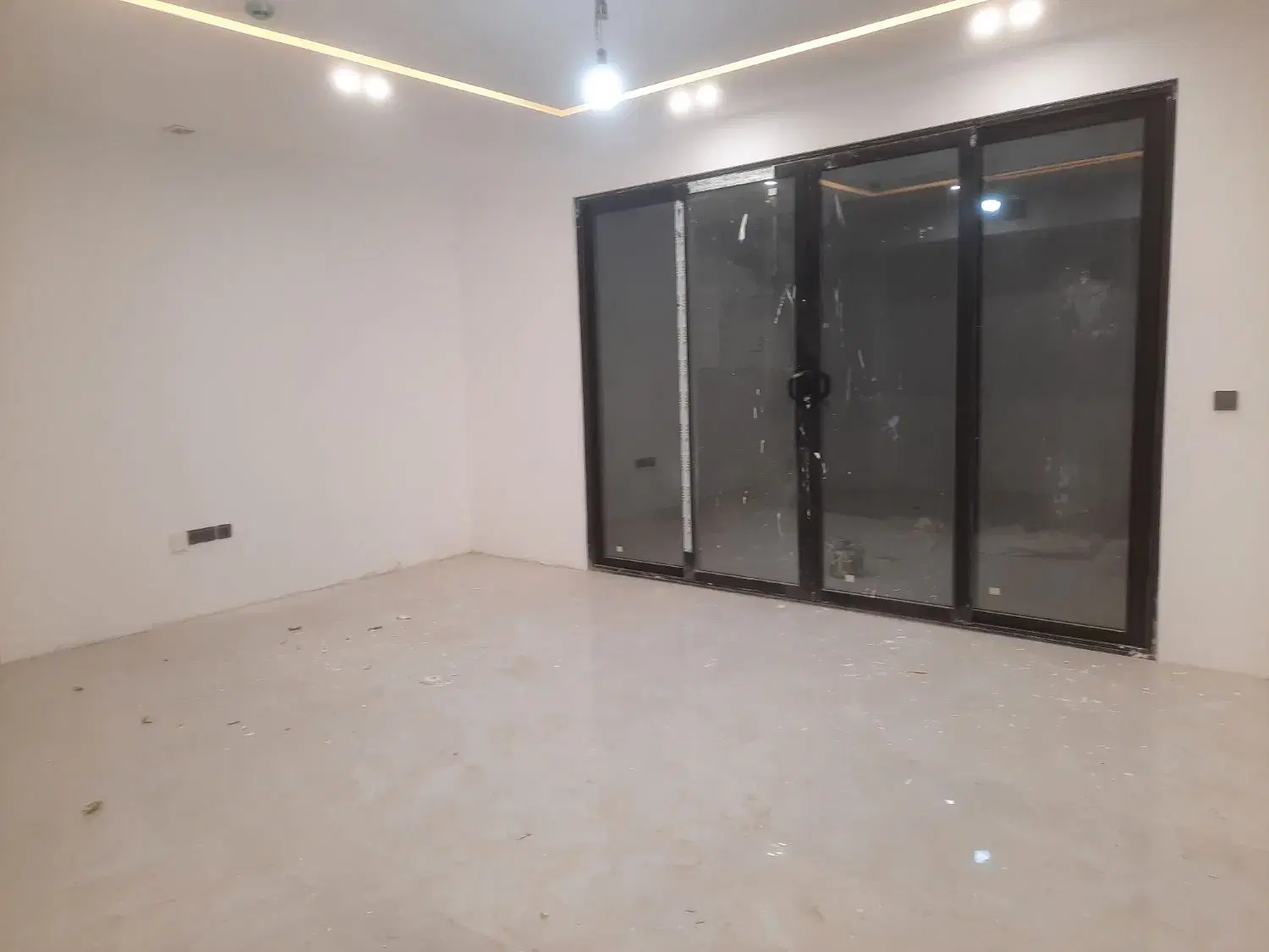 آپارتمان ۱۹۵متری ۳خوابه فیروزه مباشرزاده
