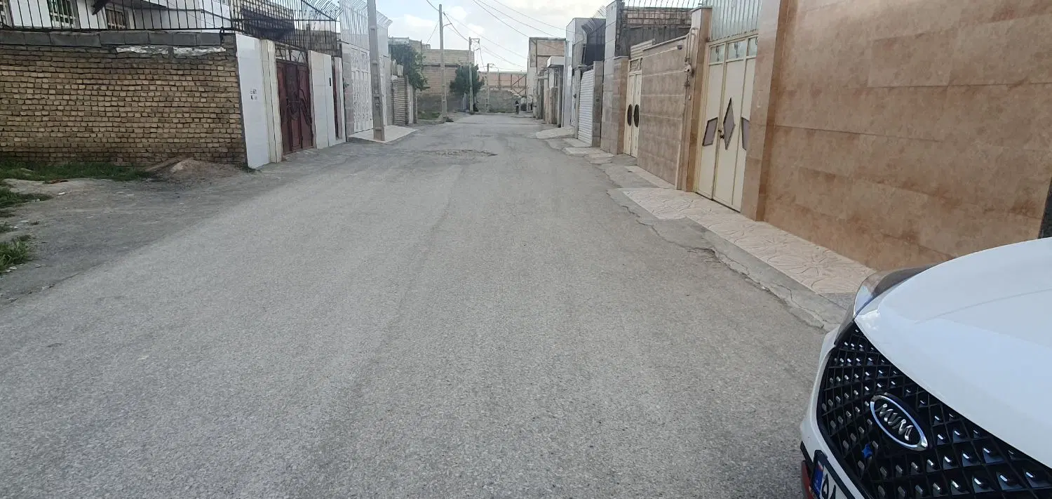 زمین فروشی