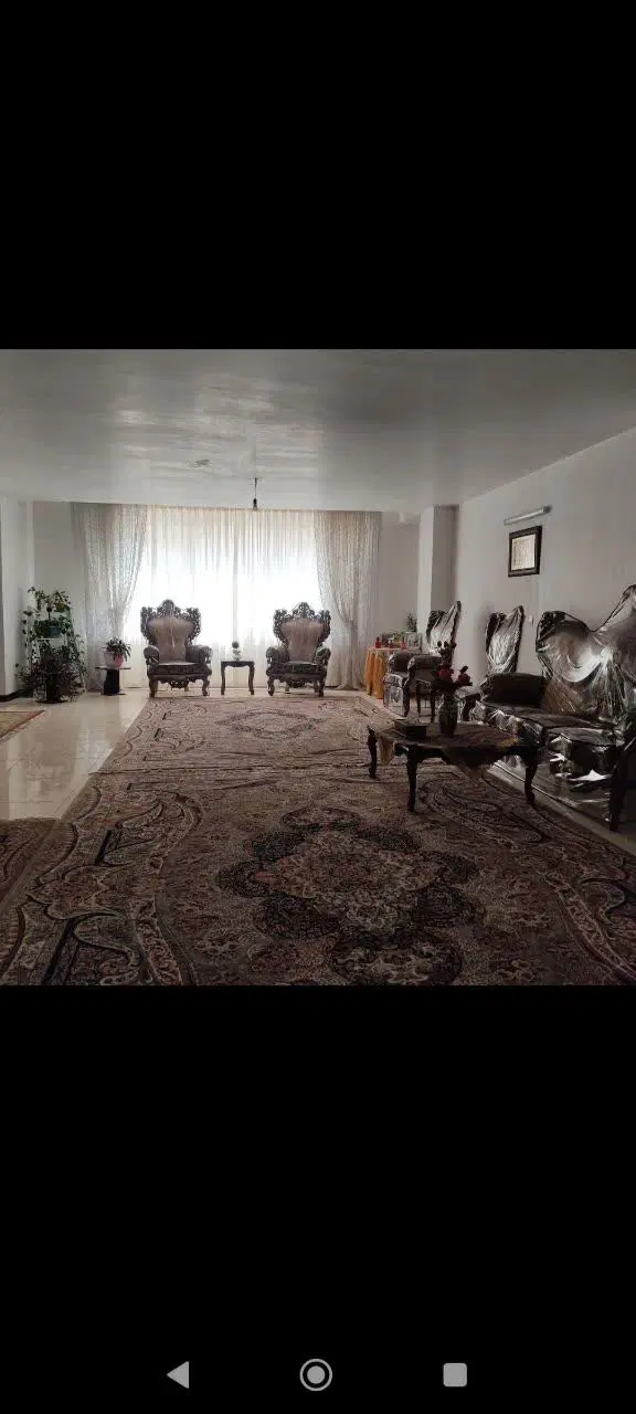 آپارتمان ۱۶۰متری سه خواب