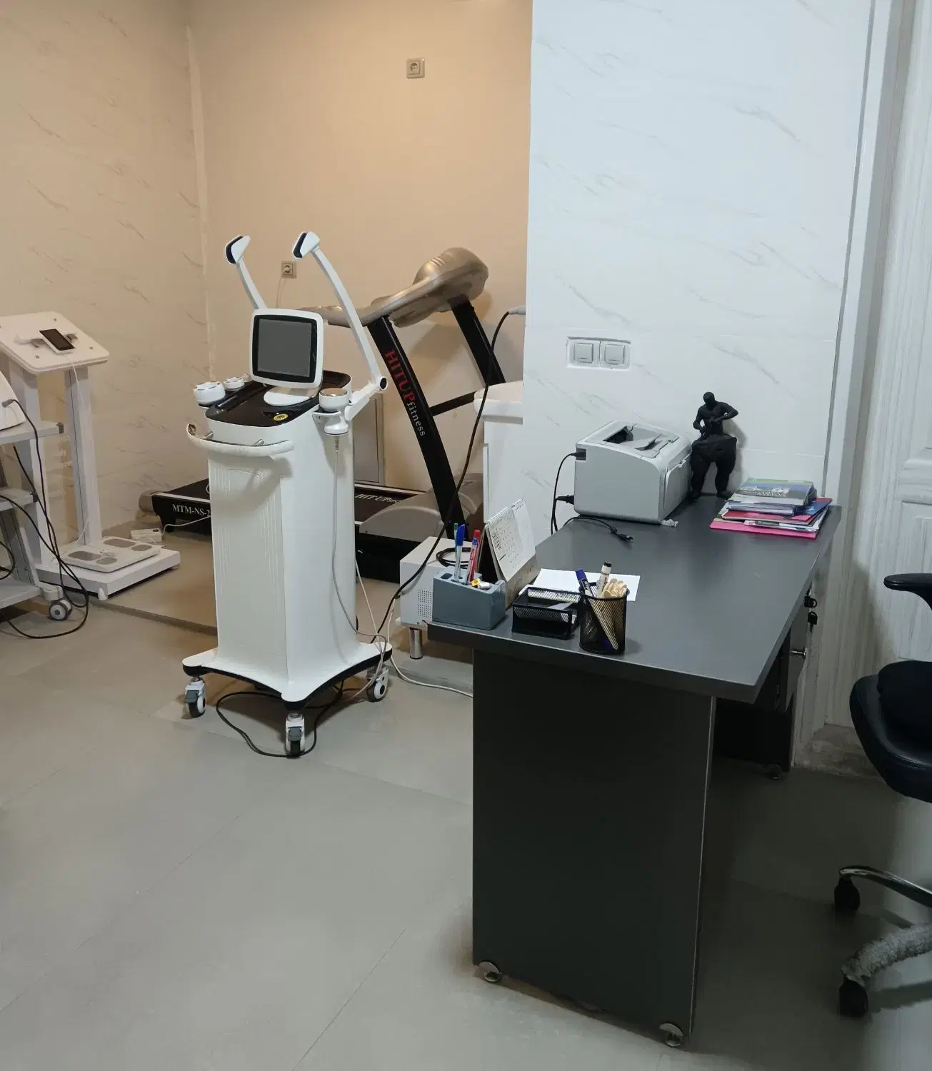 اجاره دو اتاق از یک مطب
