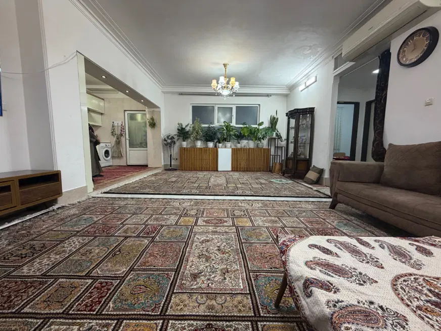 ۱۰۰ متری ساختمان برند پردیسان خیابان زاگرس ارزنده