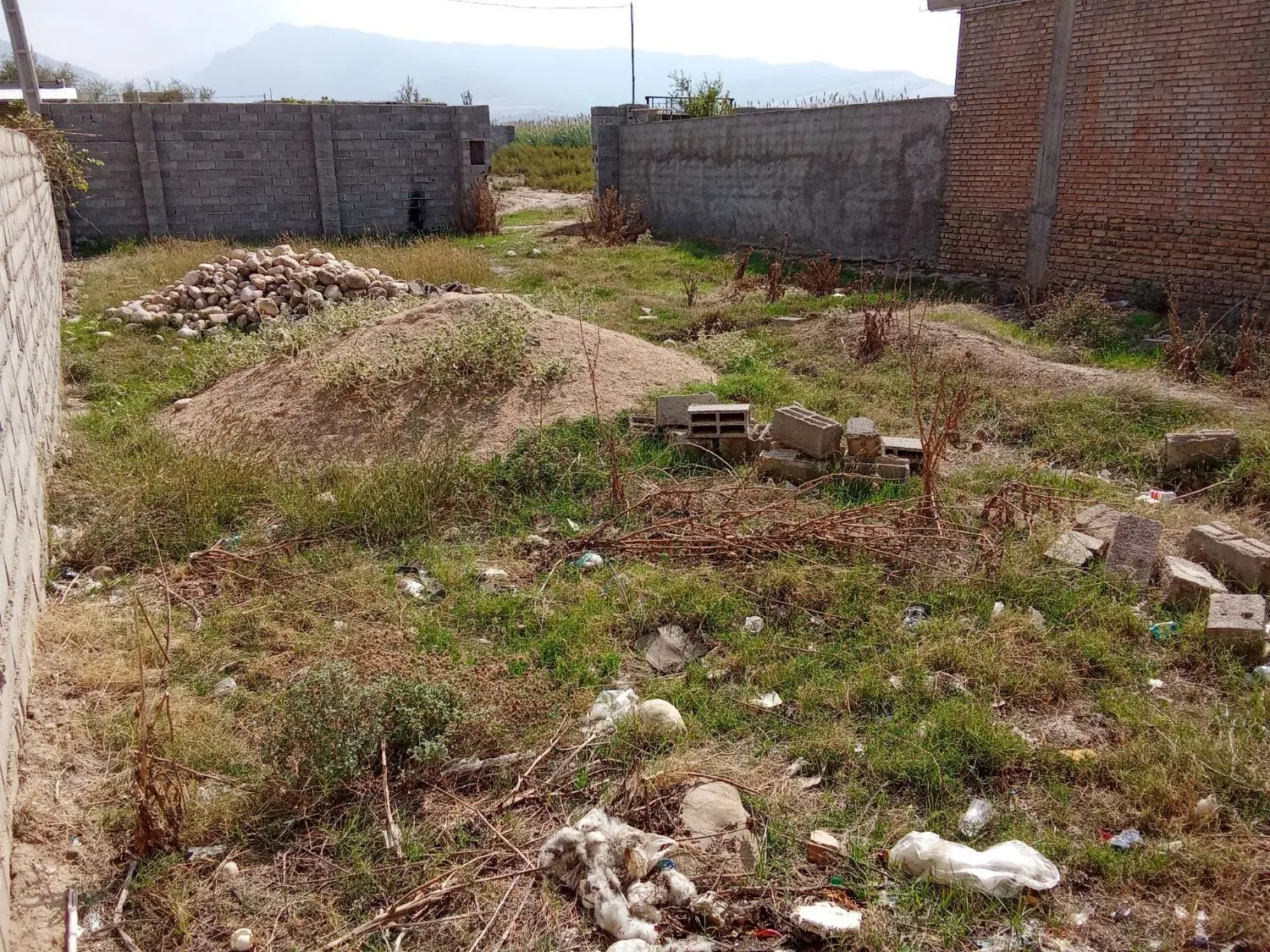 زمین مسکونی