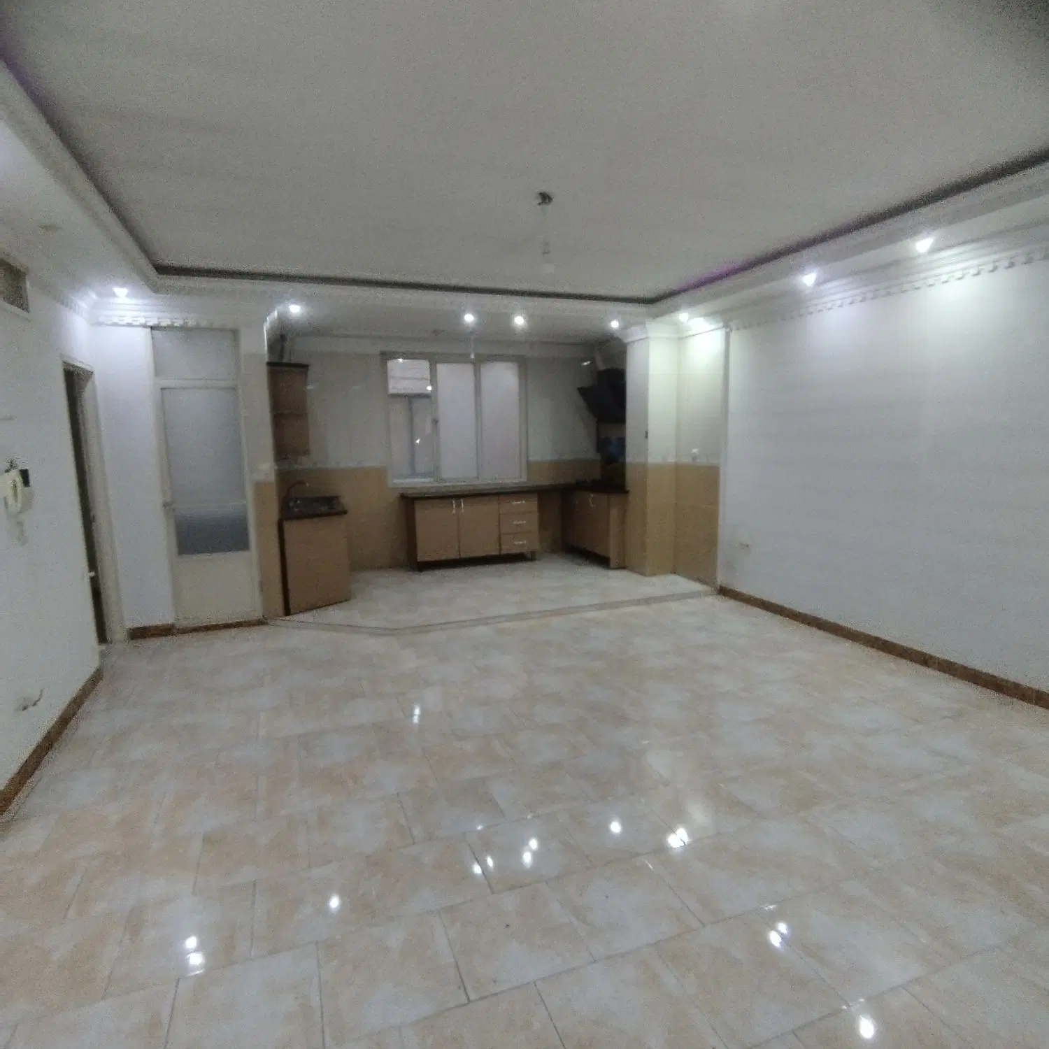 2 خوابه طبقه دوم_ پارکینگ اختصاصی