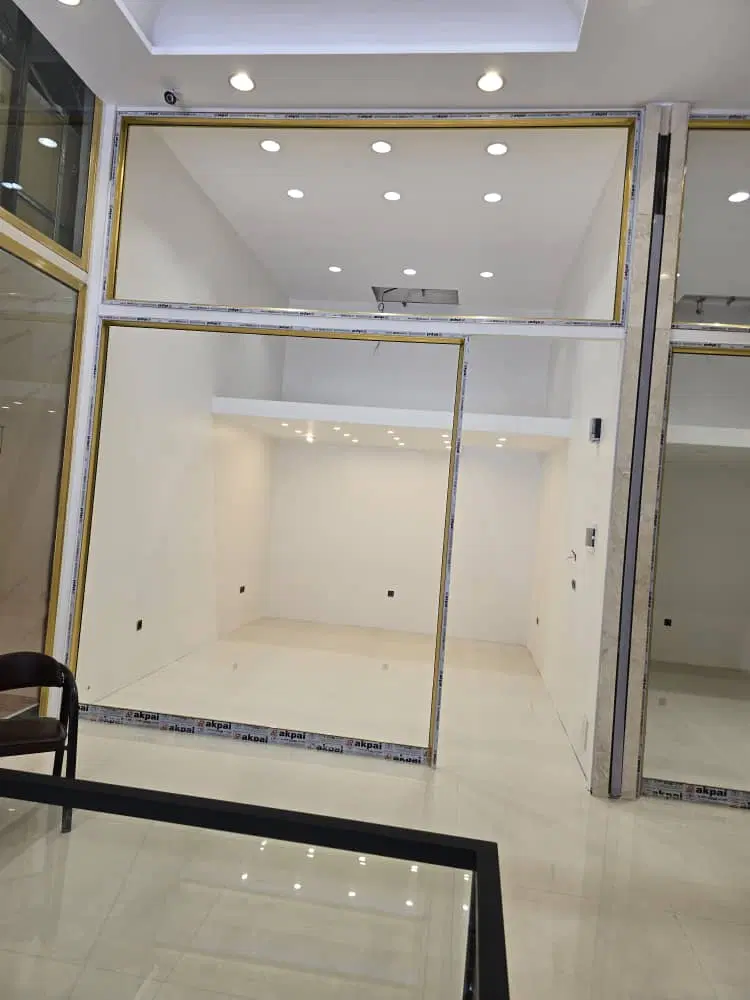 یک باب مغازه به متراژ ۲۰ متر