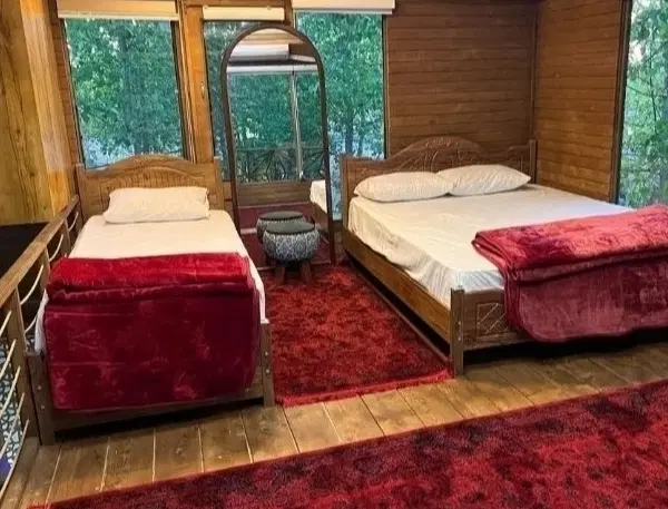 با ویلاهای ما سرمایتو امن نگهدار __کلبه جنگلی