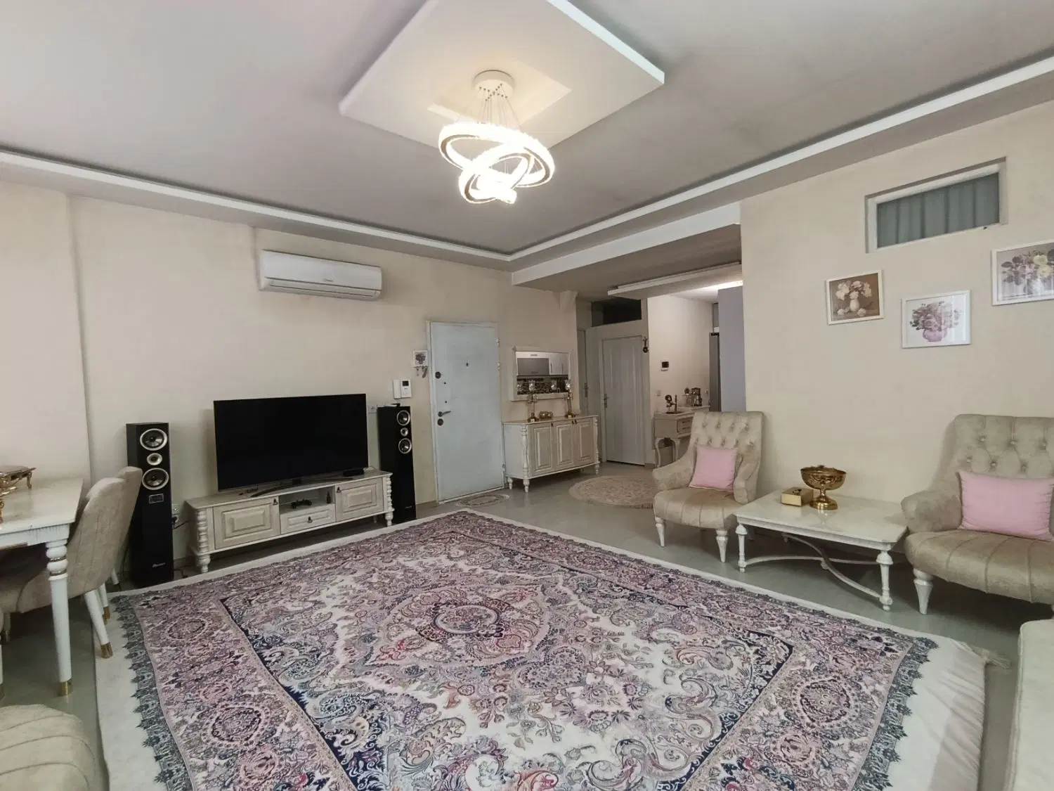 آپارتمان ۷۰متری واقع در عبادی