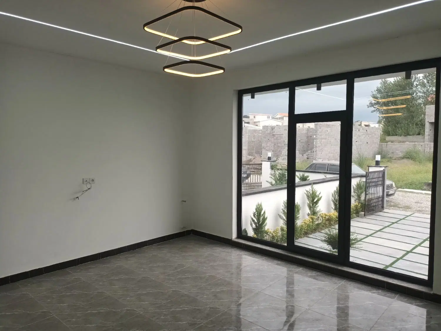 ویلای فلت ۷۵ متری با قیمت مناسب _ شهرک با نگهبان