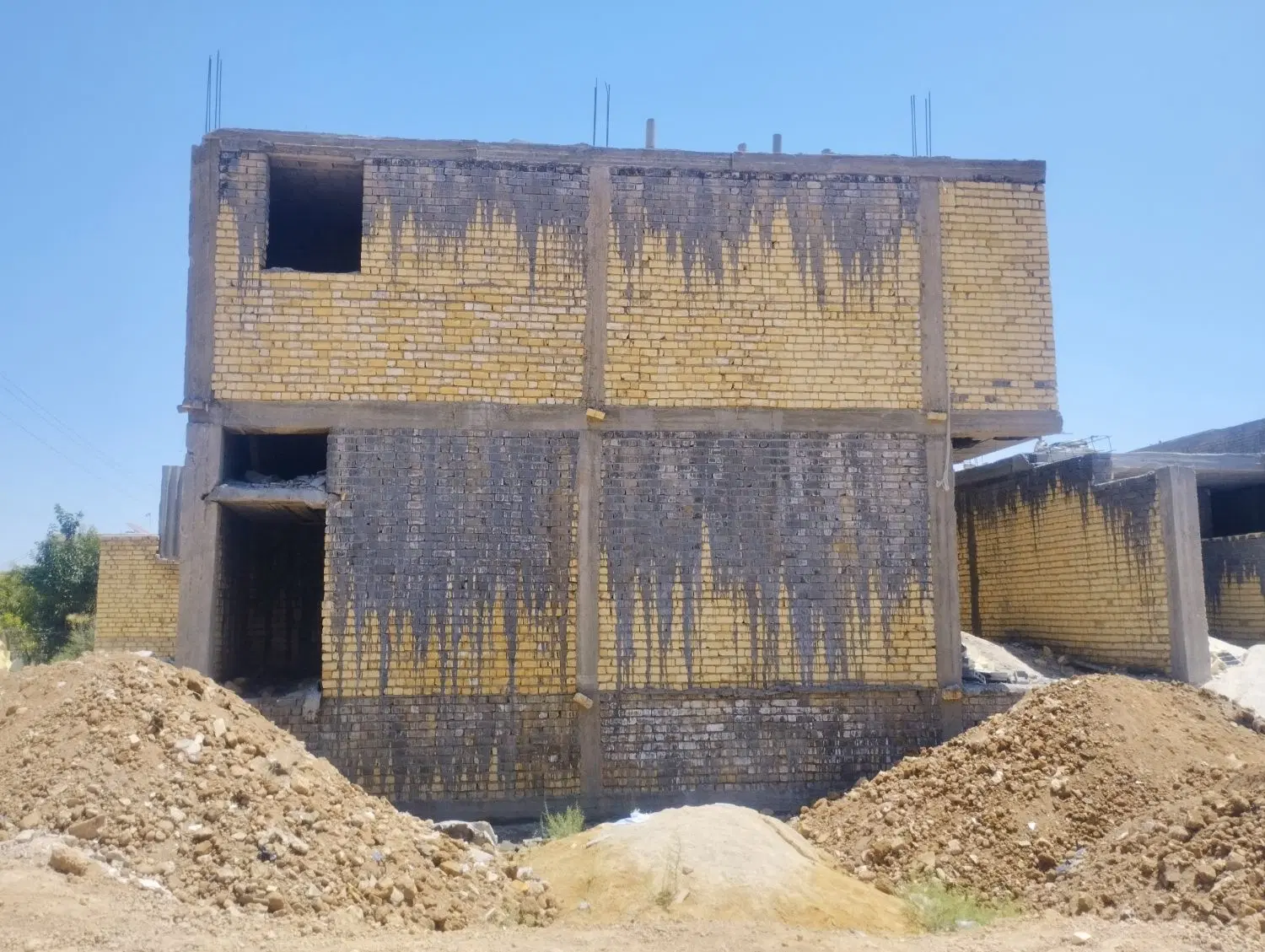 اسکلت اقبال اباد