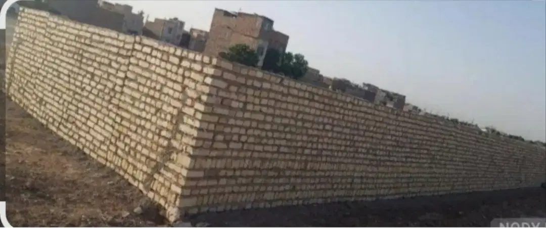 زمین چهار دیواری سندتکبرگ