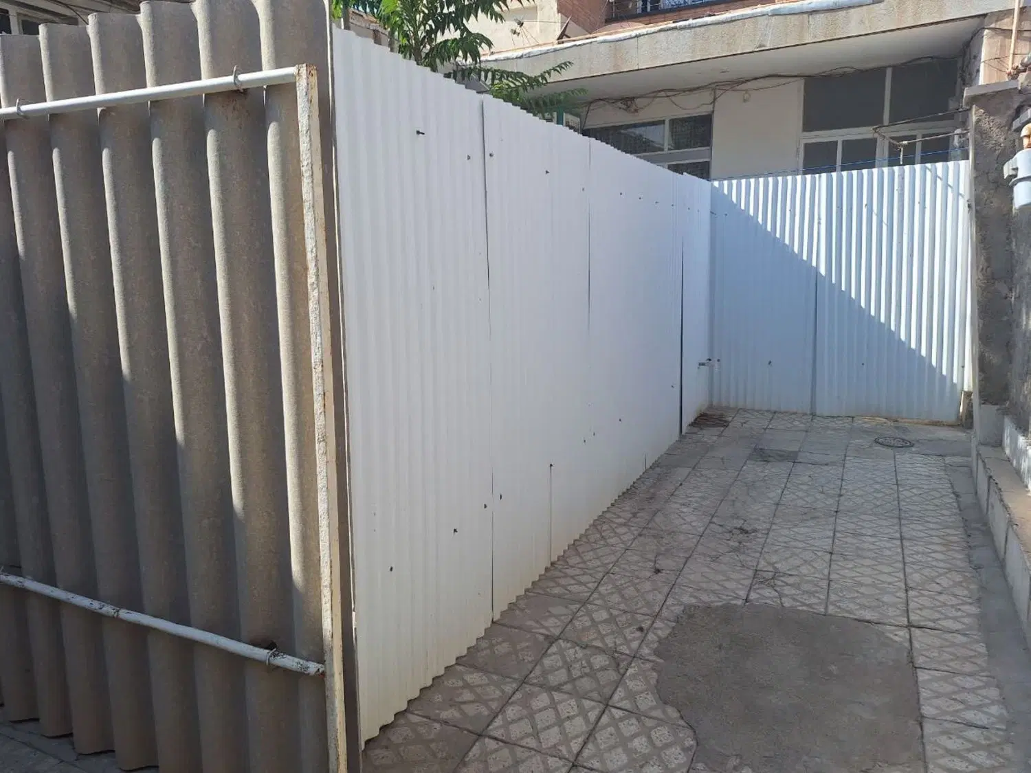 خانه در بزرگمهر. خیابان اراسته .مسکونی