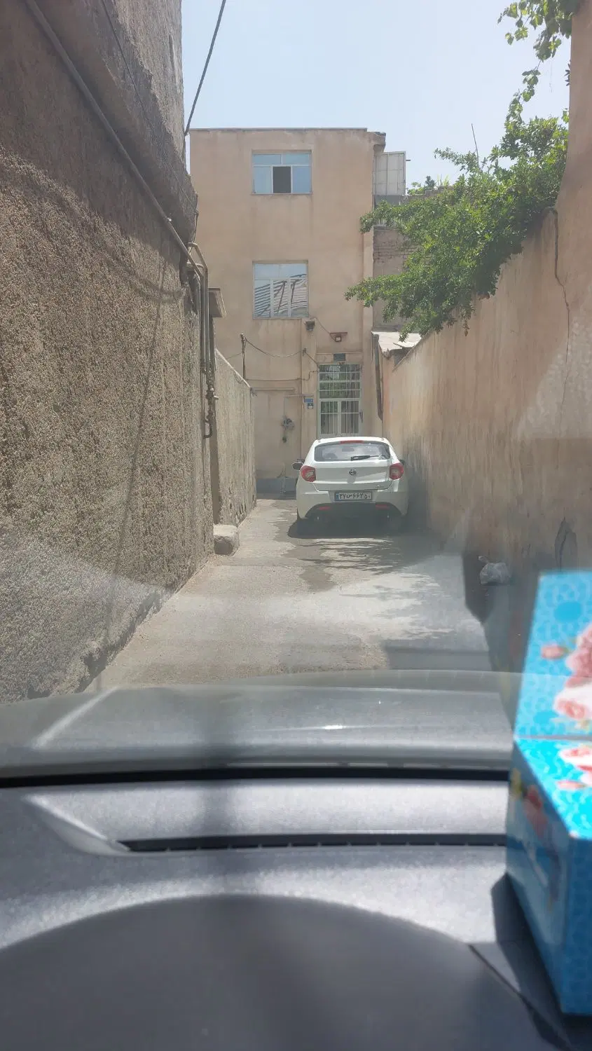 خانه کلنگی به فروش میرسد