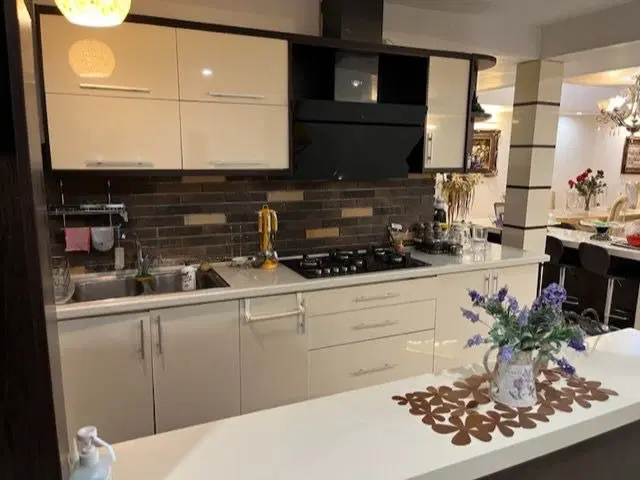 ۱۶۰ متر ۳ خواب لوکیشن طلایی حاشیه بابک