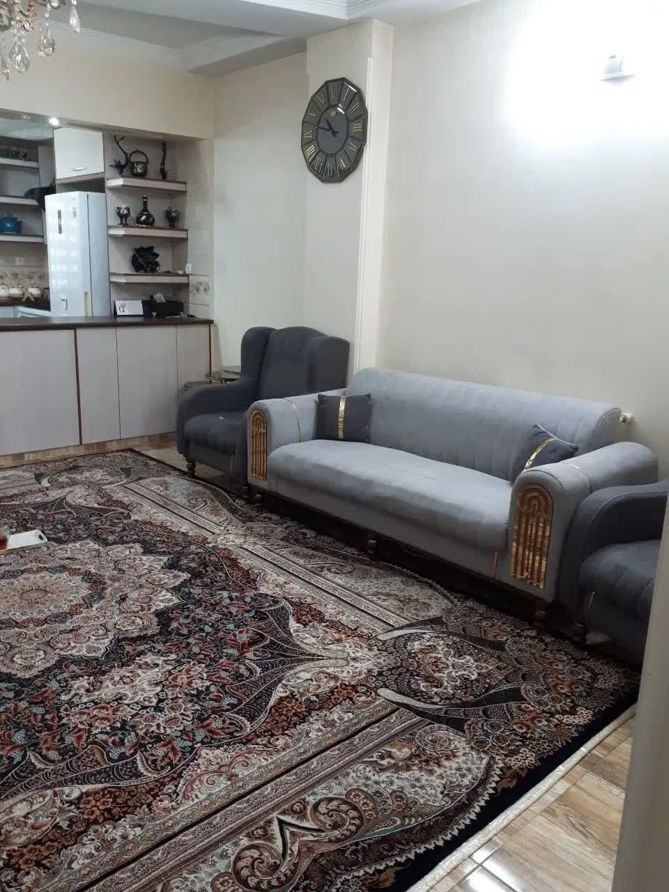 ۷۰ متر ۲ خواب پارکینگ آسانسور