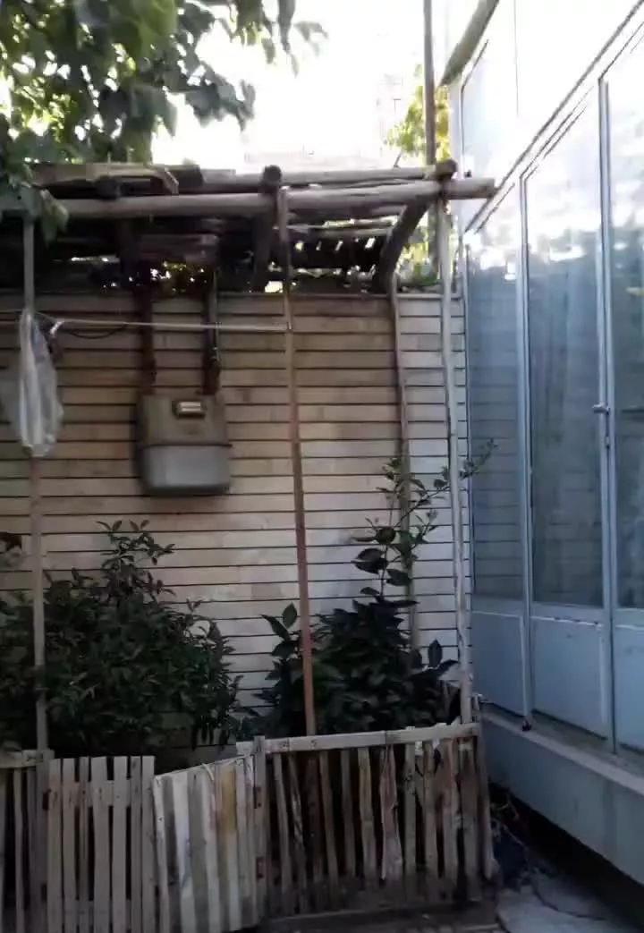خانه کلنگی قابل  سکونت  ۱۵۰ متر  .خ جی دانشسرا