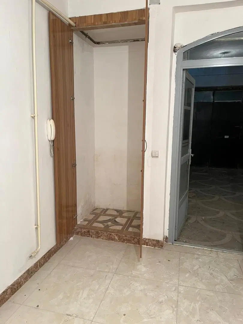 زیرزمین۸۵متری جهت سکونت واقع در قراملک