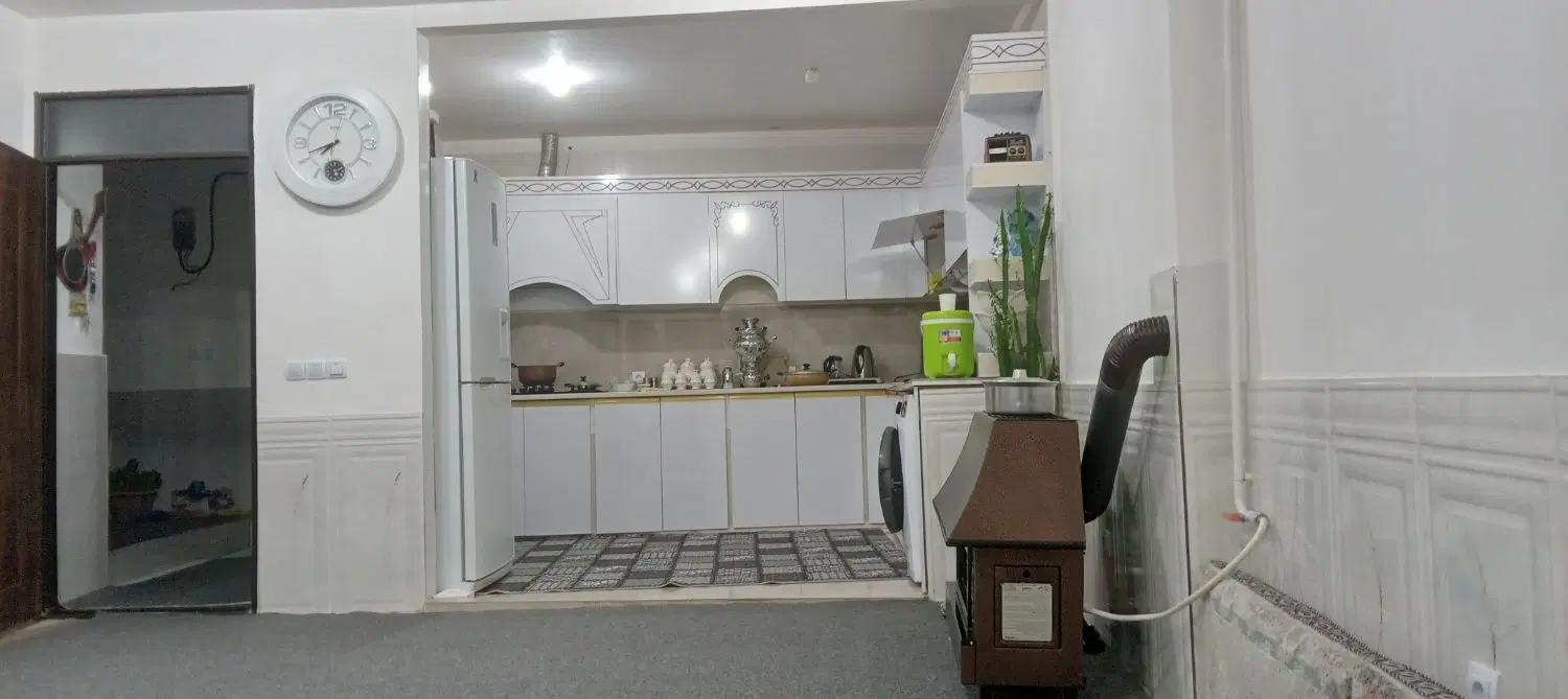 خانه اجاره دارم