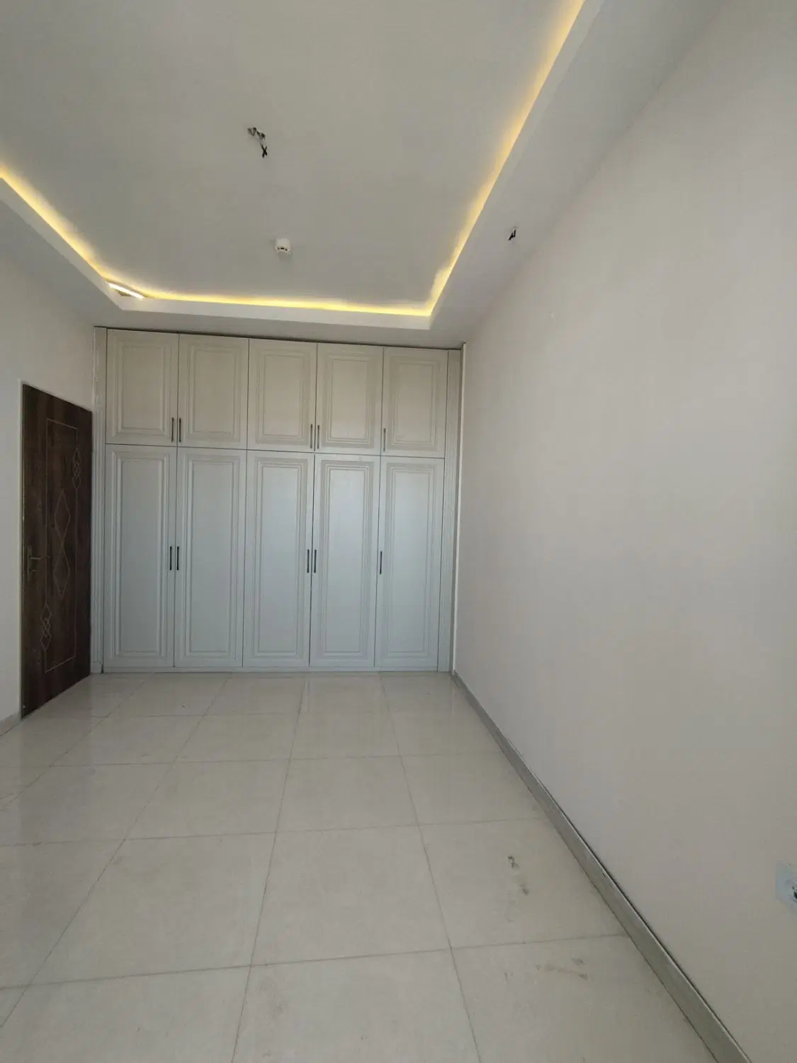 110متر آپارتمان ،رحمانیه(سندآماده)