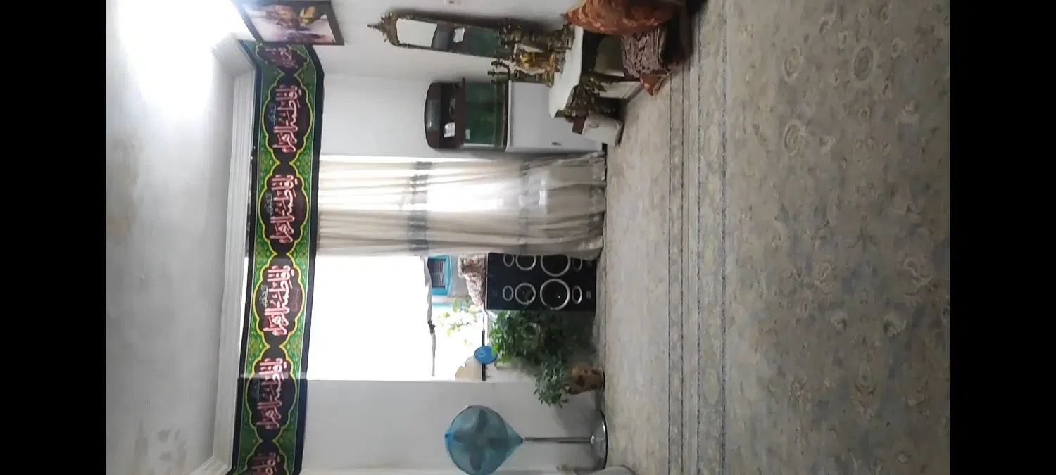 ویلایی 55متری حاشیه کوچه بیست متری ماشین رو