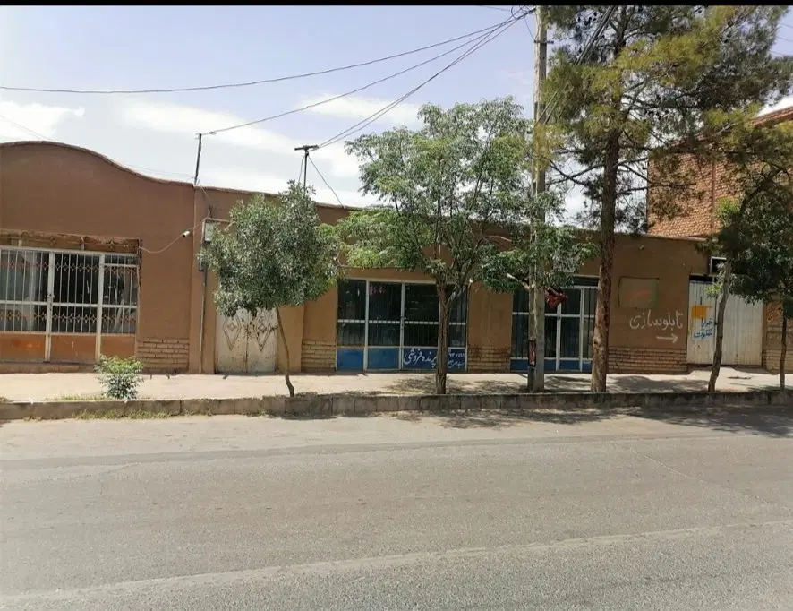 خانه و مغازه کلنگی ۵۰۰ متری   تجاری و مسکونی